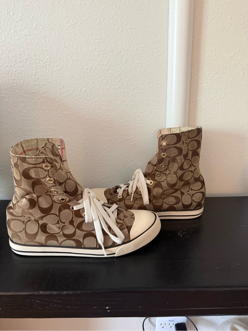 Coach Bonney High Top Foldover Sneakers SZ 8 - Picture 4 of 6